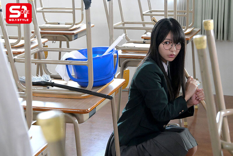 浅野こころ 誘惑シーン - 清楚系に見えてエロ妄想癖の文学女子と二人きりになったら&hellip;耳元でスッゴイ淫語囁かれながら強●勃起でヤラレちゃう。 浅野こころ