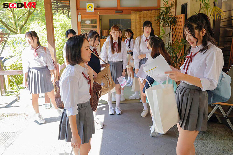七瀬シノン、五十嵐清華、向柚乃、星乃夏月、望月つぼみ、江戸川もなか、白浜美羽、百田あかり、若月もあ、菊池はる、音羽美鈴 前戯 - 【VR】【8K】シン・透明人間おんな湯のぞき4 修学旅行生たちの女風呂に潜入中！！全未成熟マ●コにハメハメSPECIAL