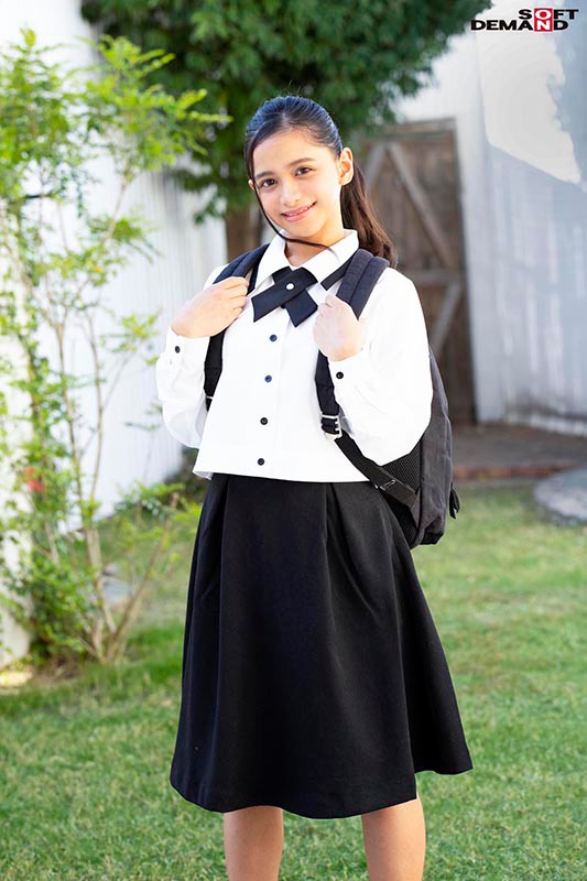 咲田ラン シーン13 - 145cmベトナム生まれの激イキボディ アオザイを着たあの子。褐色美少女 咲田ラン SOD専属AVデビュー