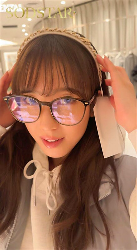 小湊よつ葉 前戯 - 小湊よつ葉の休日「私たち4ヶ月前にセックスしました」渋谷のラブホでハメ撮り、2本番と顔射。