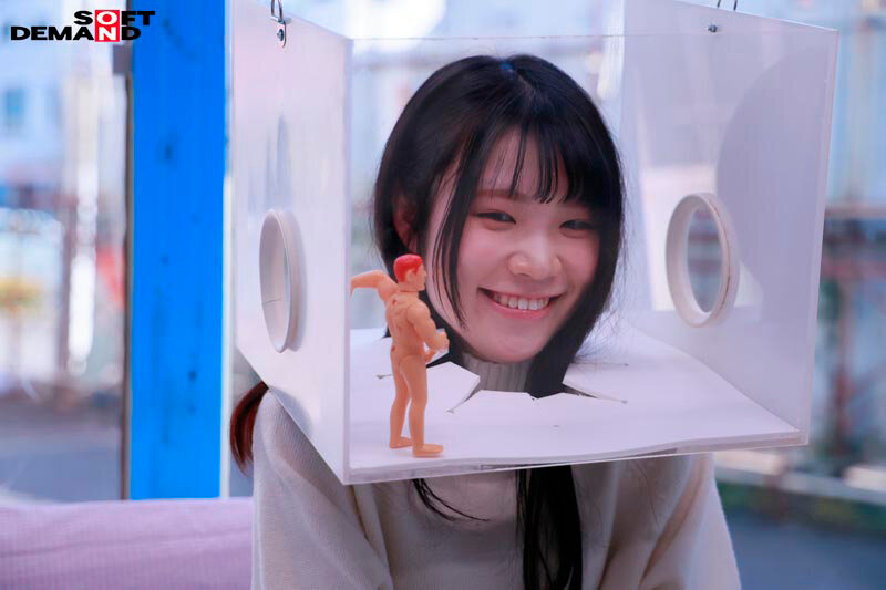 佐野りか、橘いおり、櫻ももな シーン12 - &rsquo;FREEZE&rsquo;し続けられたら賞金ゲット！ どんな妨害をされても絶対に動いちゃダメ！ ウブな女子大生限定！ ノーリアクションで快感ガマン耐久チャレンジ！！