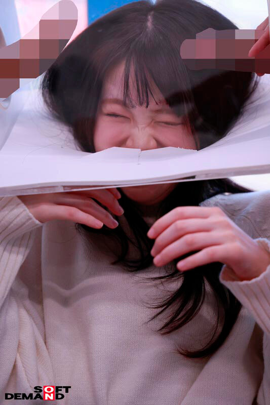 佐野りか、橘いおり、櫻ももな シーン14 - &rsquo;FREEZE&rsquo;し続けられたら賞金ゲット！ どんな妨害をされても絶対に動いちゃダメ！ ウブな女子大生限定！ ノーリアクションで快感ガマン耐久チャレンジ！！