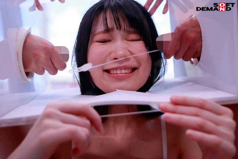 佐野りか、橘いおり、櫻ももな シーン15 - &rsquo;FREEZE&rsquo;し続けられたら賞金ゲット！ どんな妨害をされても絶対に動いちゃダメ！ ウブな女子大生限定！ ノーリアクションで快感ガマン耐久チャレンジ！！
