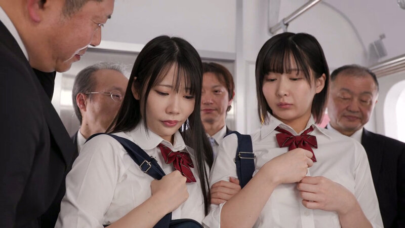 桜ゆの、由衣陽菜 誘惑シーン - 痴●集団に完堕ちした通学中の巨乳女子●生 桜ゆの 由衣陽菜